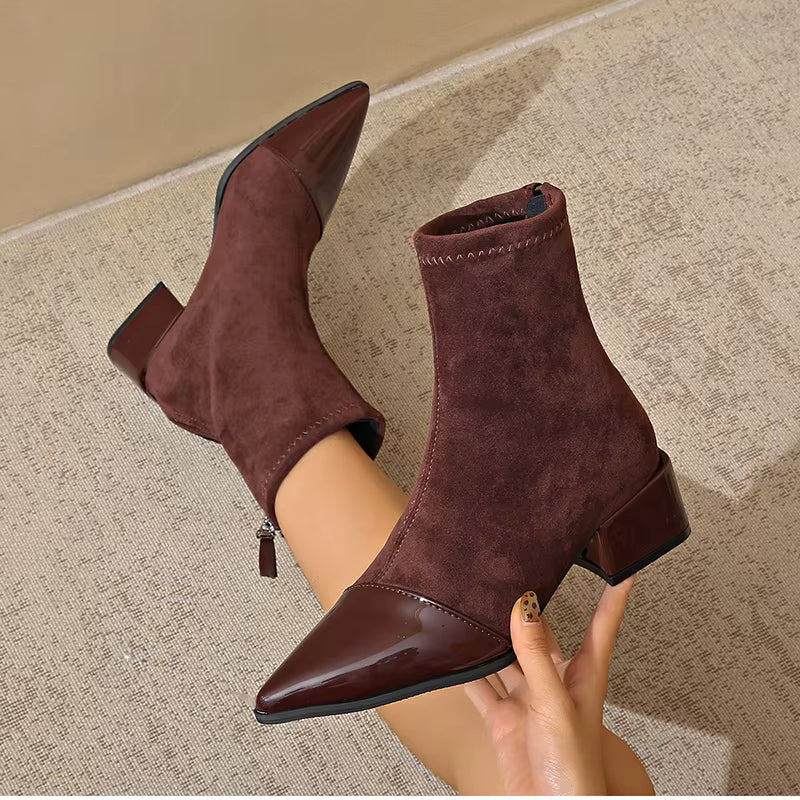 Botines Femeninos para Clima Frío con Tacón Ancho