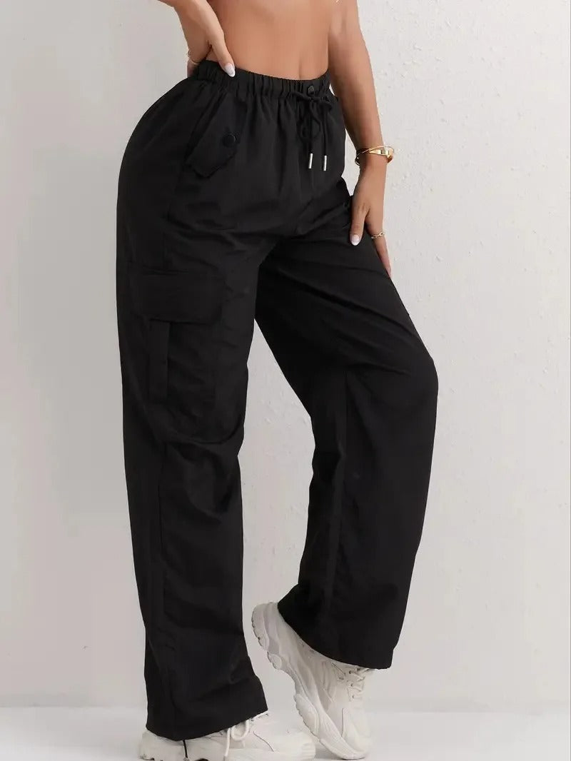 Pantalón cargo de mujer de corte holgado con cintura ajustable