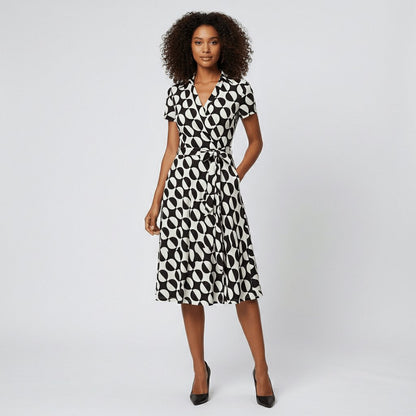 Vestido midi acampanado estilo cruzado con escote en V y lazo ajustable