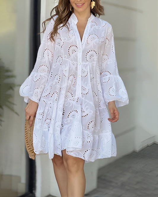 Vestido Camisero Evasé con Bordado Inglés y Mangas Acampanadas
