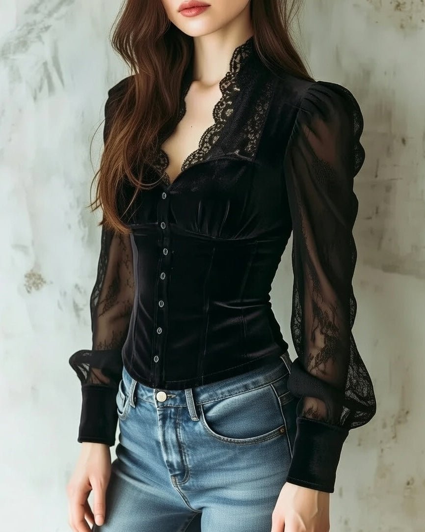 Blusa Entallada de Terciopelo con Botonadura Frontal y Mangas de Encaje