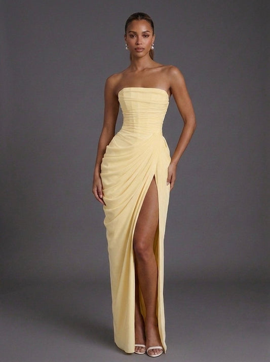 Vestido Largo Strapless con Busto Estilo Corsé y Abertura Lateral