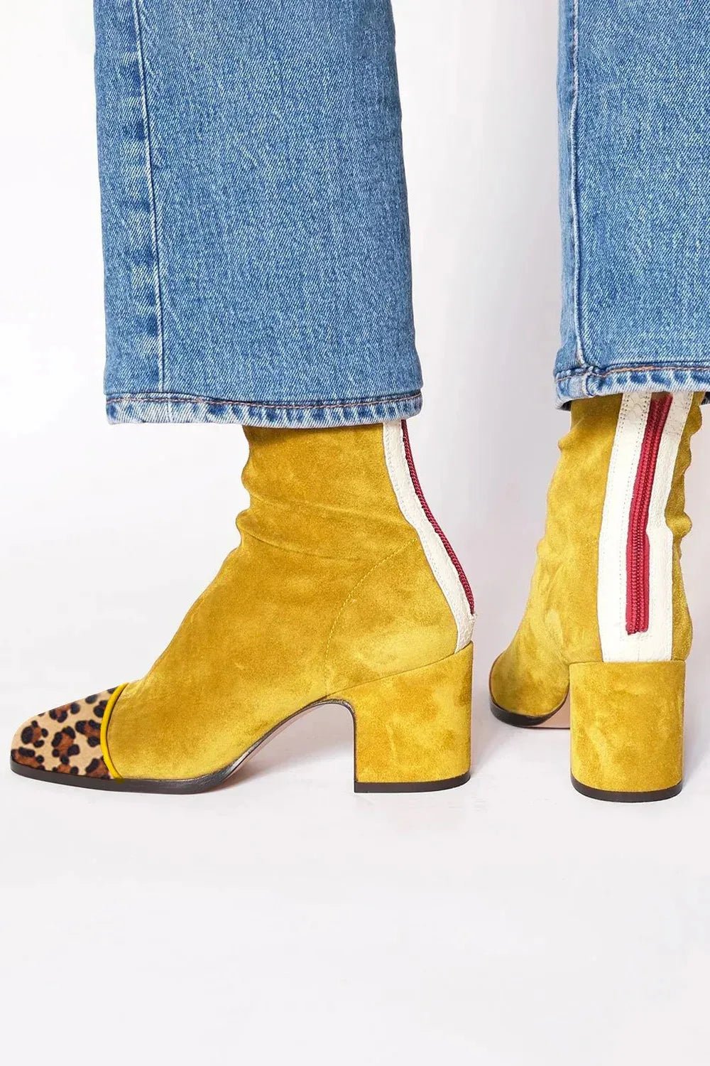 Botas de Caña Alta en Gamuza con Tacón Ancho y Puntera Cuadrada para Mujer