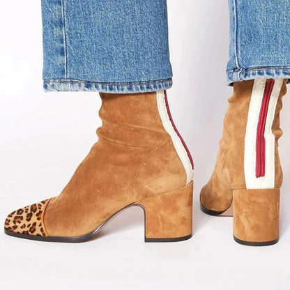 Botas de Caña Alta en Gamuza con Tacón Ancho y Puntera Cuadrada para Mujer