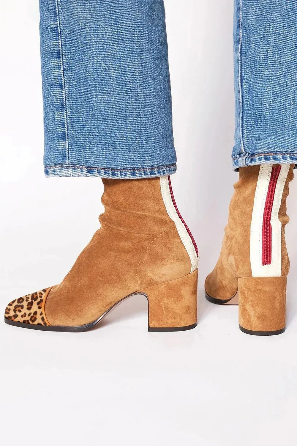 Botas de Caña Alta en Gamuza con Tacón Ancho y Puntera Cuadrada para Mujer