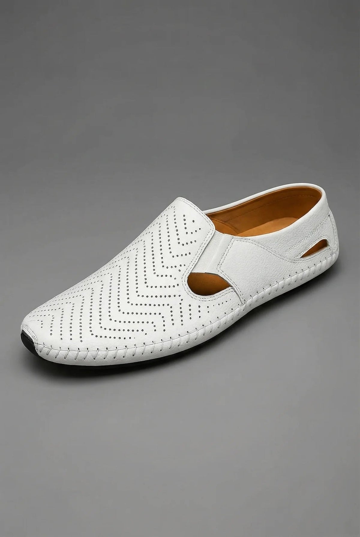 Mocasines slip-on con diseño calado transpirable para hombre