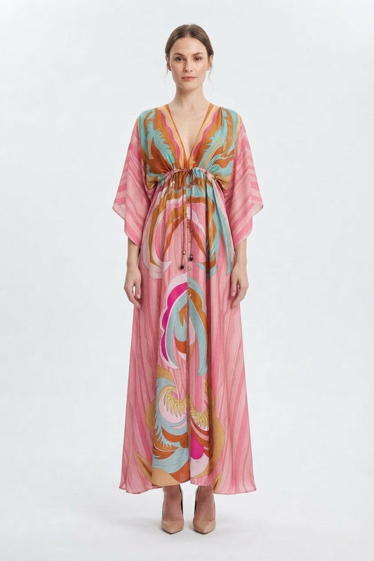 Vestido largo estampado con cuello en V y cinto ajustable